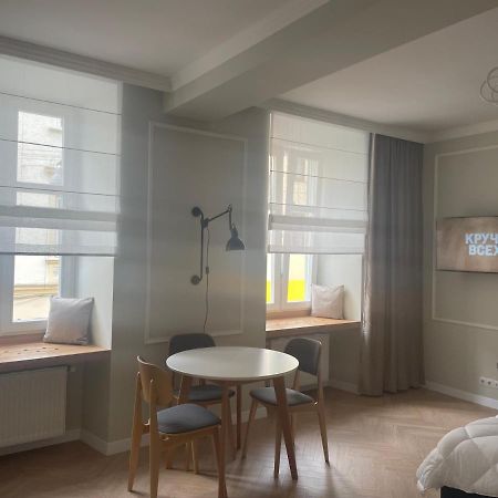 Mey Appartment On Rynok Square リヴィウ エクステリア 写真