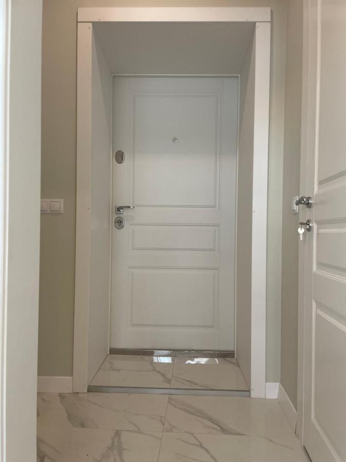 Mey Appartment On Rynok Square リヴィウ エクステリア 写真