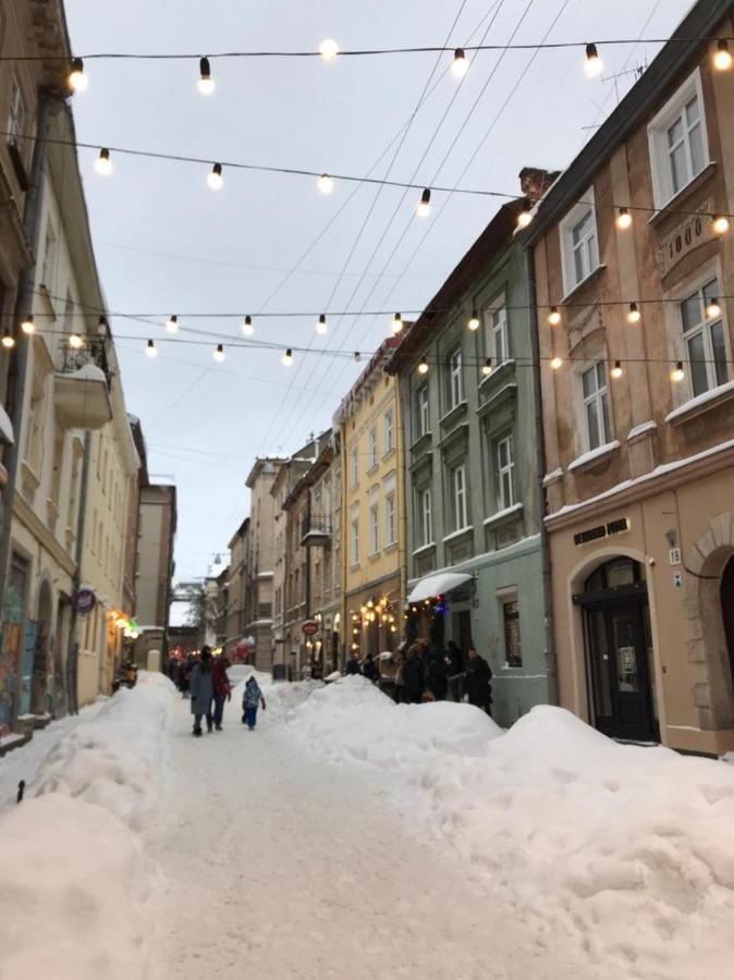 Mey Appartment On Rynok Square リヴィウ エクステリア 写真