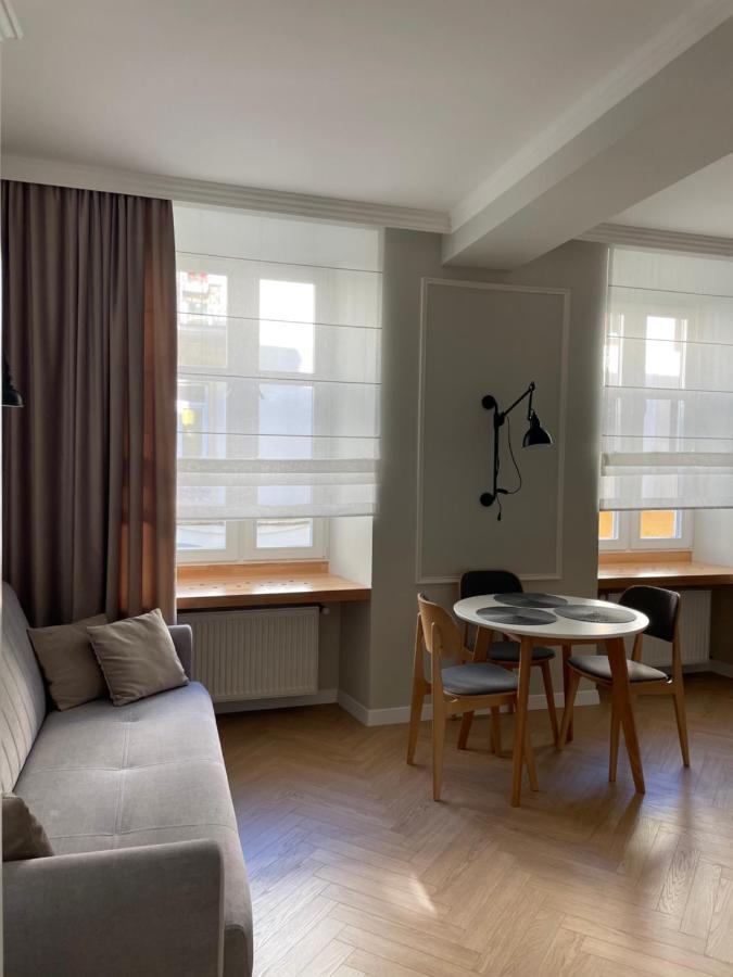 Mey Appartment On Rynok Square リヴィウ エクステリア 写真