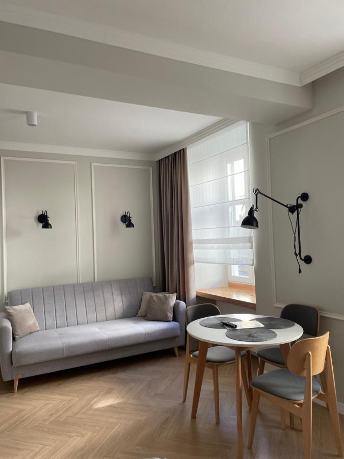 Mey Appartment On Rynok Square リヴィウ エクステリア 写真